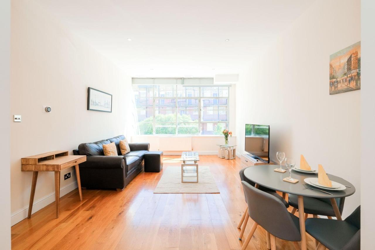 Lovely 2 Bed Flat In Canal Side Gated Development Apartment London Exterior photo